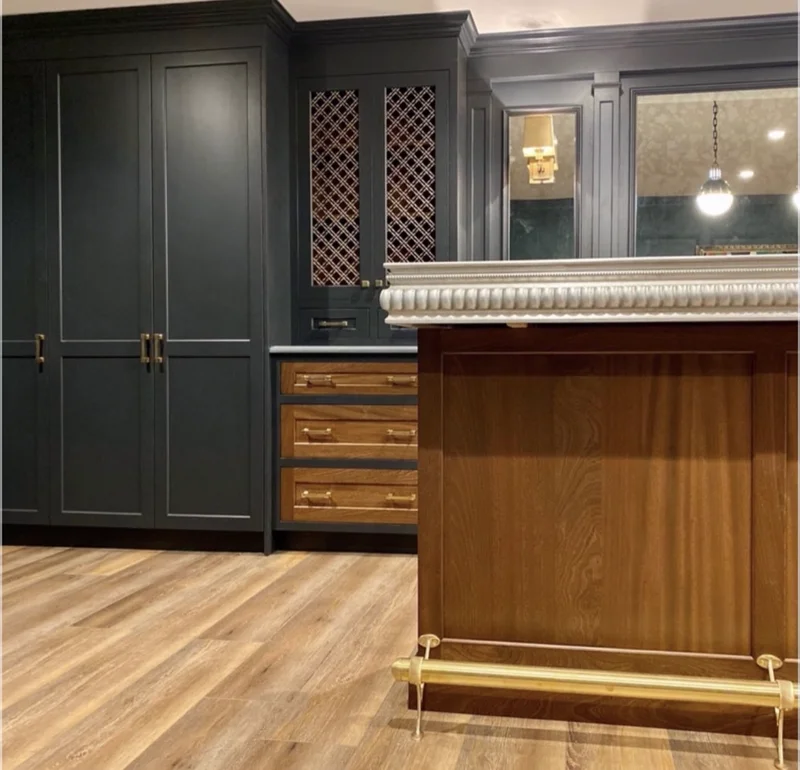 Custom cast pewter countertop by La Bastille