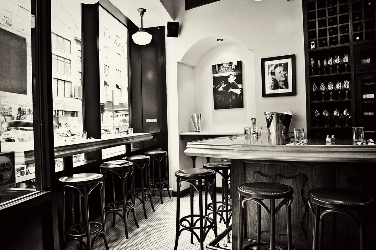 Custom cast pewter bartop by La Bastille