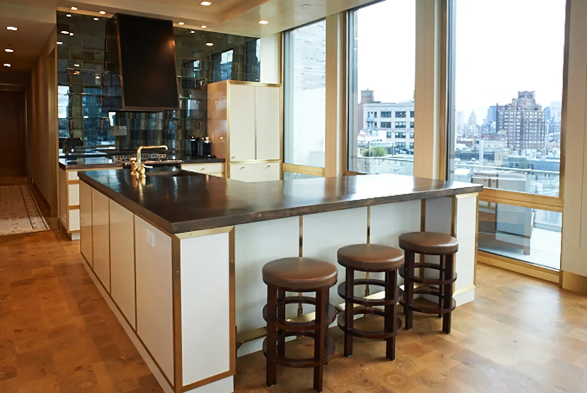 Custom cast bronze countertop by La Bastille