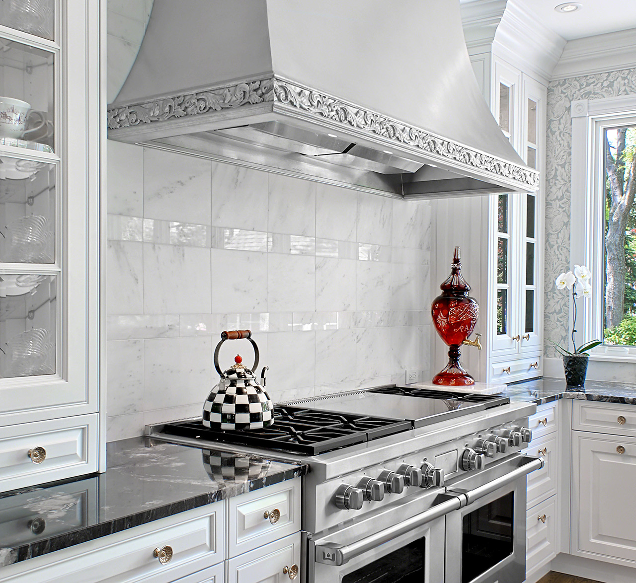 Zinc range clearance hood