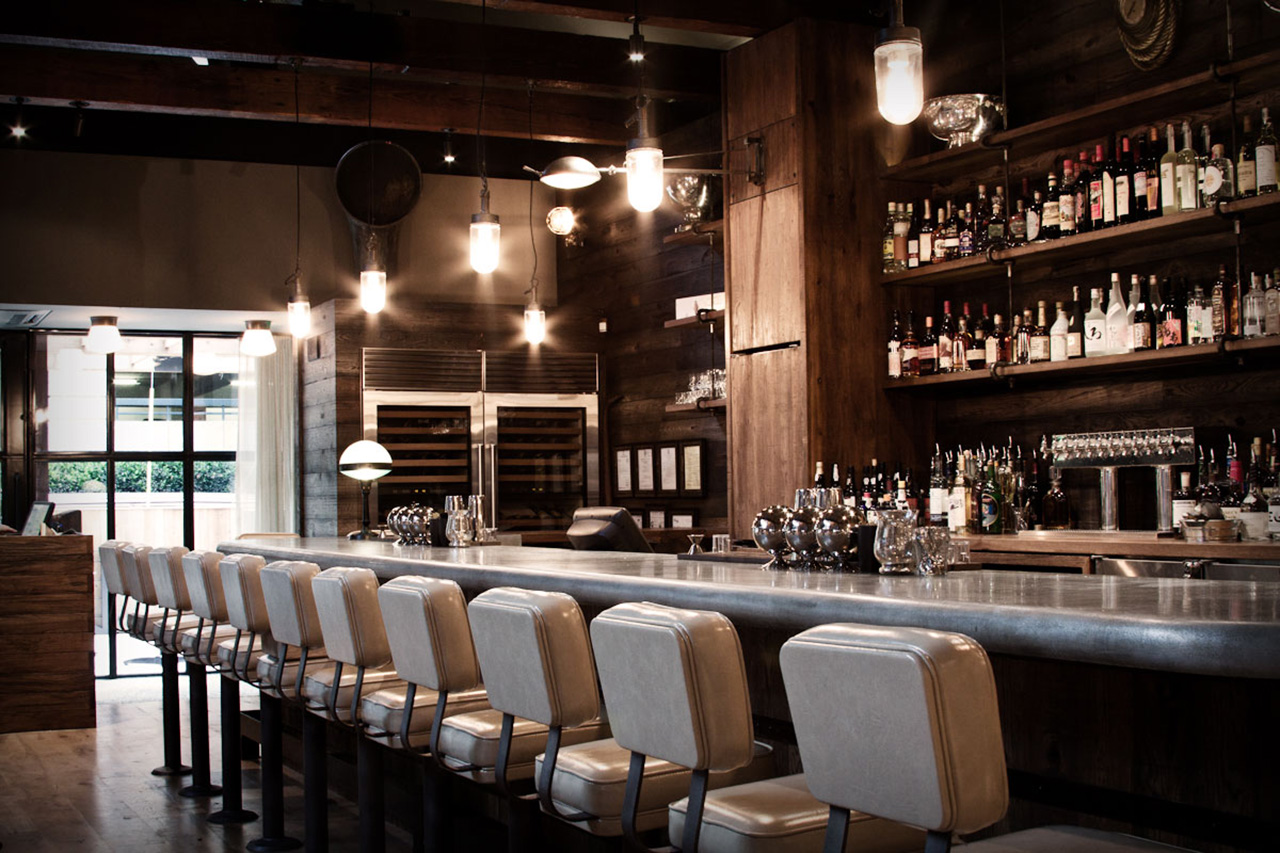 Metal Bar Tops for High-End Restaurants and Bars: Which Metal Is Right for Your Space?