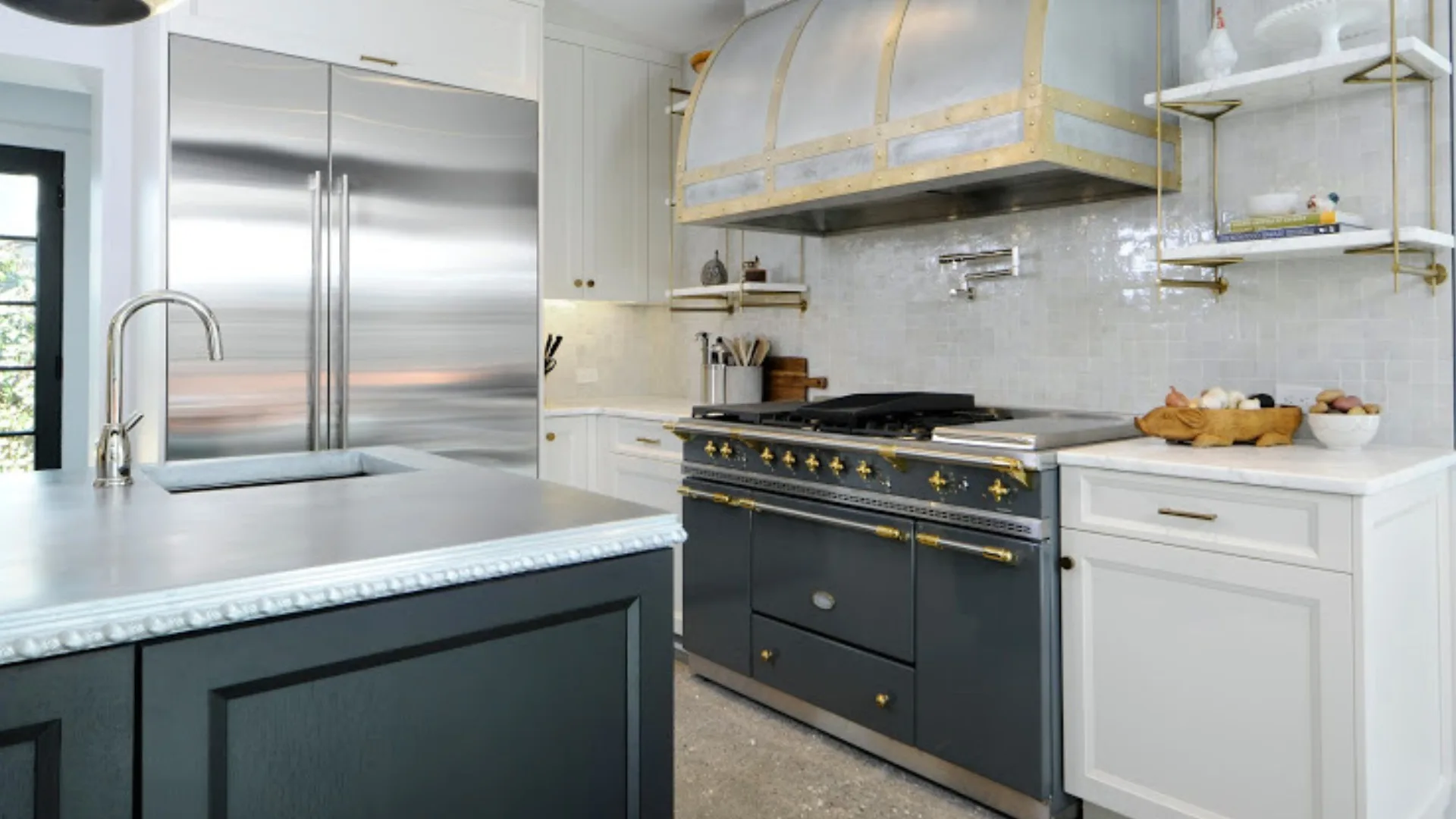 How to Design Custom Metal Countertops That Complement Your Home’s Architectural Style